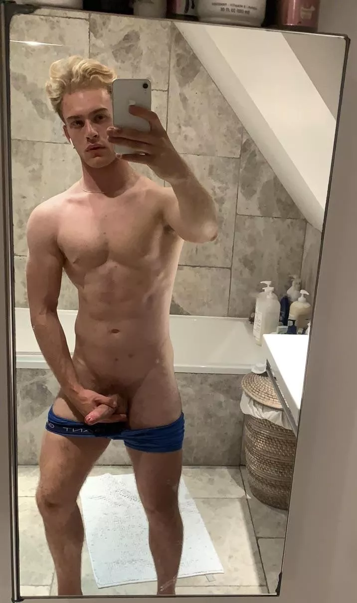 23M someone lend a hand