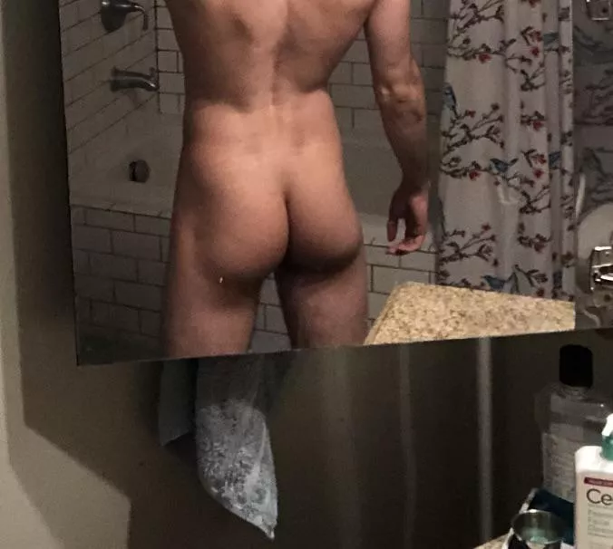 24, 155 lbs, 6”0. Thoughts on my back side?