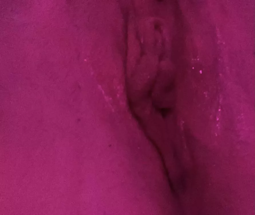 24 [f4f] come lick my wet cunt