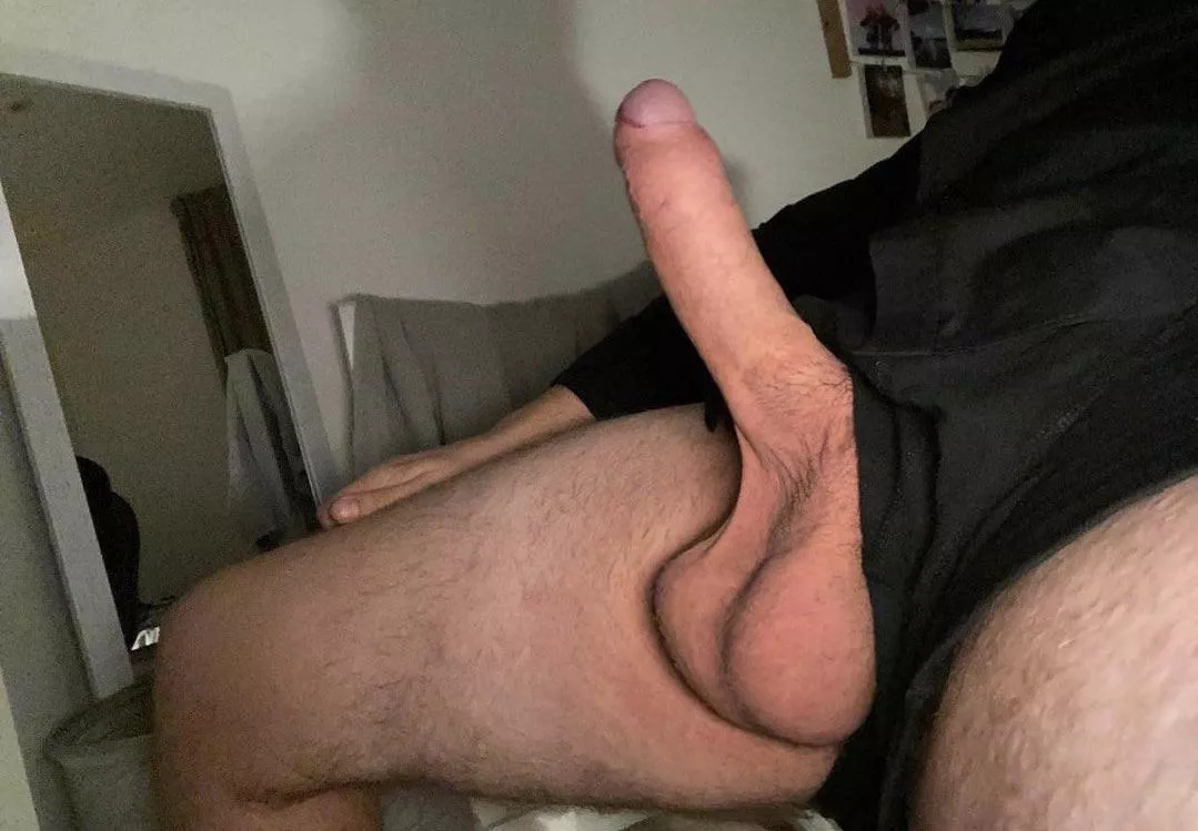 [25] Feeling horny right now…