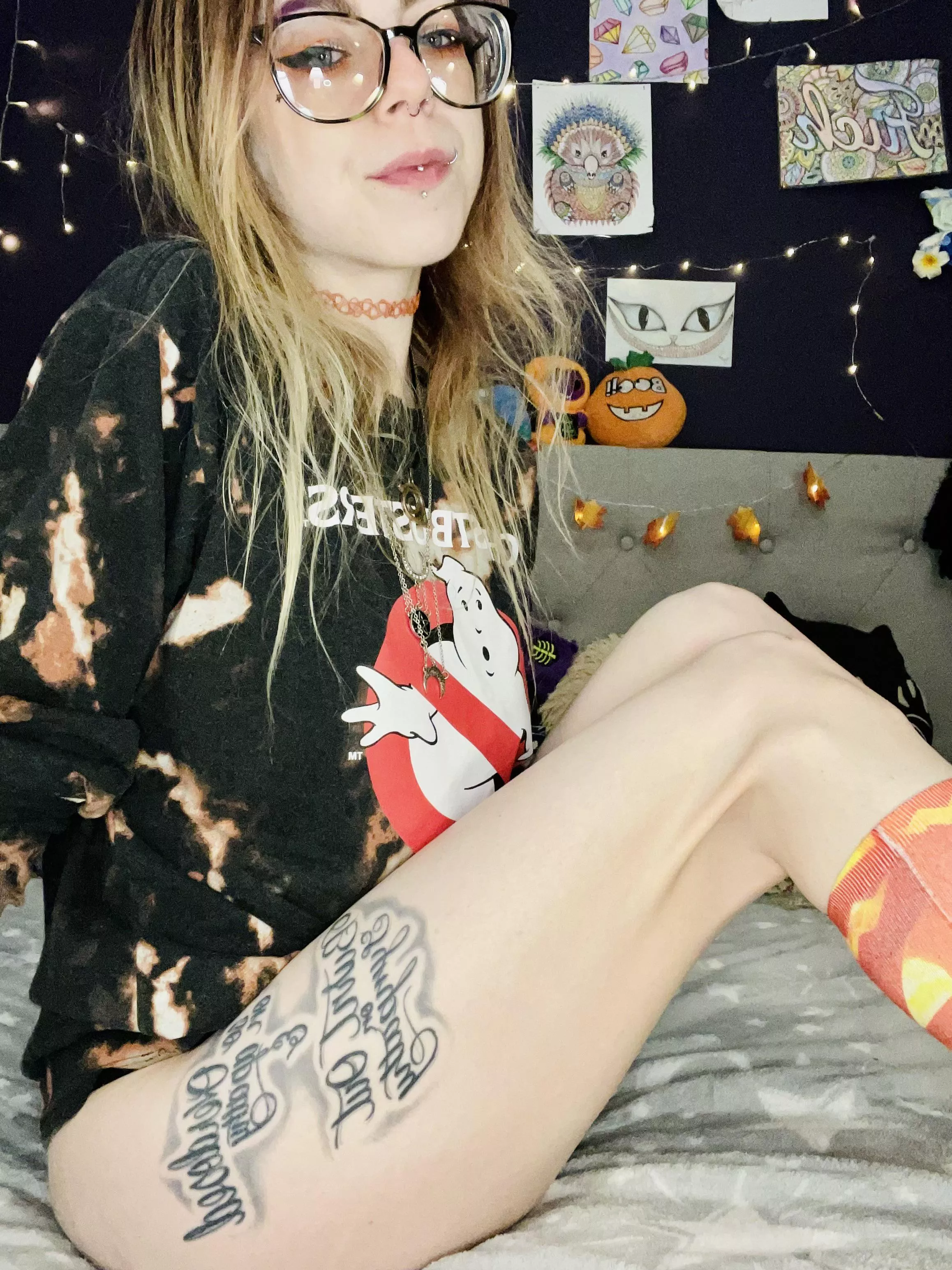 ðŸ–¤26/MILF/420/Bi ðŸ–¤ âœ¨free subscriptionâœ¨ ðŸ”ªover 1,000+ media, all labeledðŸ©¸ â¤Lewds. ðŸ§¡Cosplay. ðŸ’›Feet & coughing fetishes. ðŸ’šPPV nudes & videos. ðŸ’–& so, so much more. ðŸŽƒlink in commentsðŸŽƒ