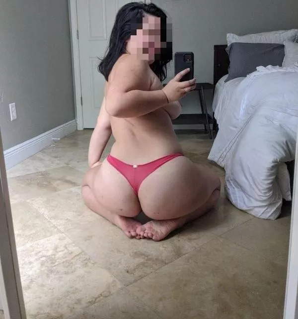 28 - Asian cuckold couple seeking hung BWC for reccuring fun in Tampa