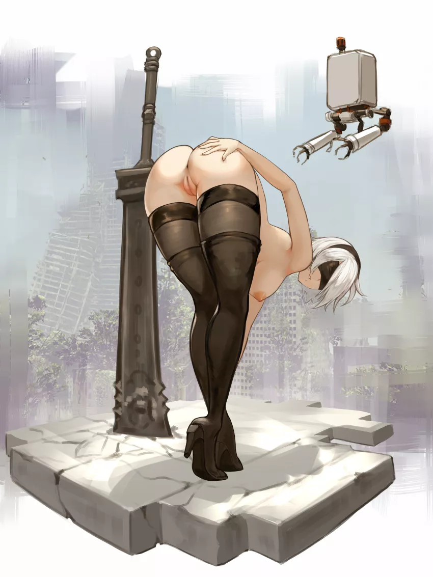 2B bends over (Azto dio)