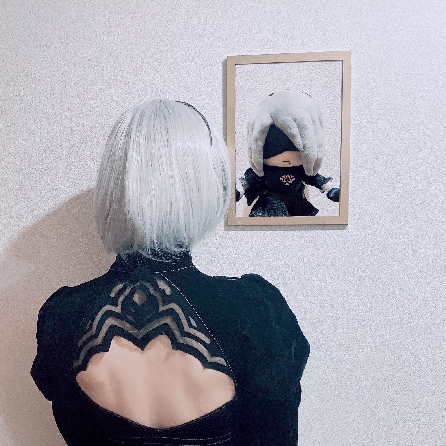 2B reflecting. cosplay by Evangelina