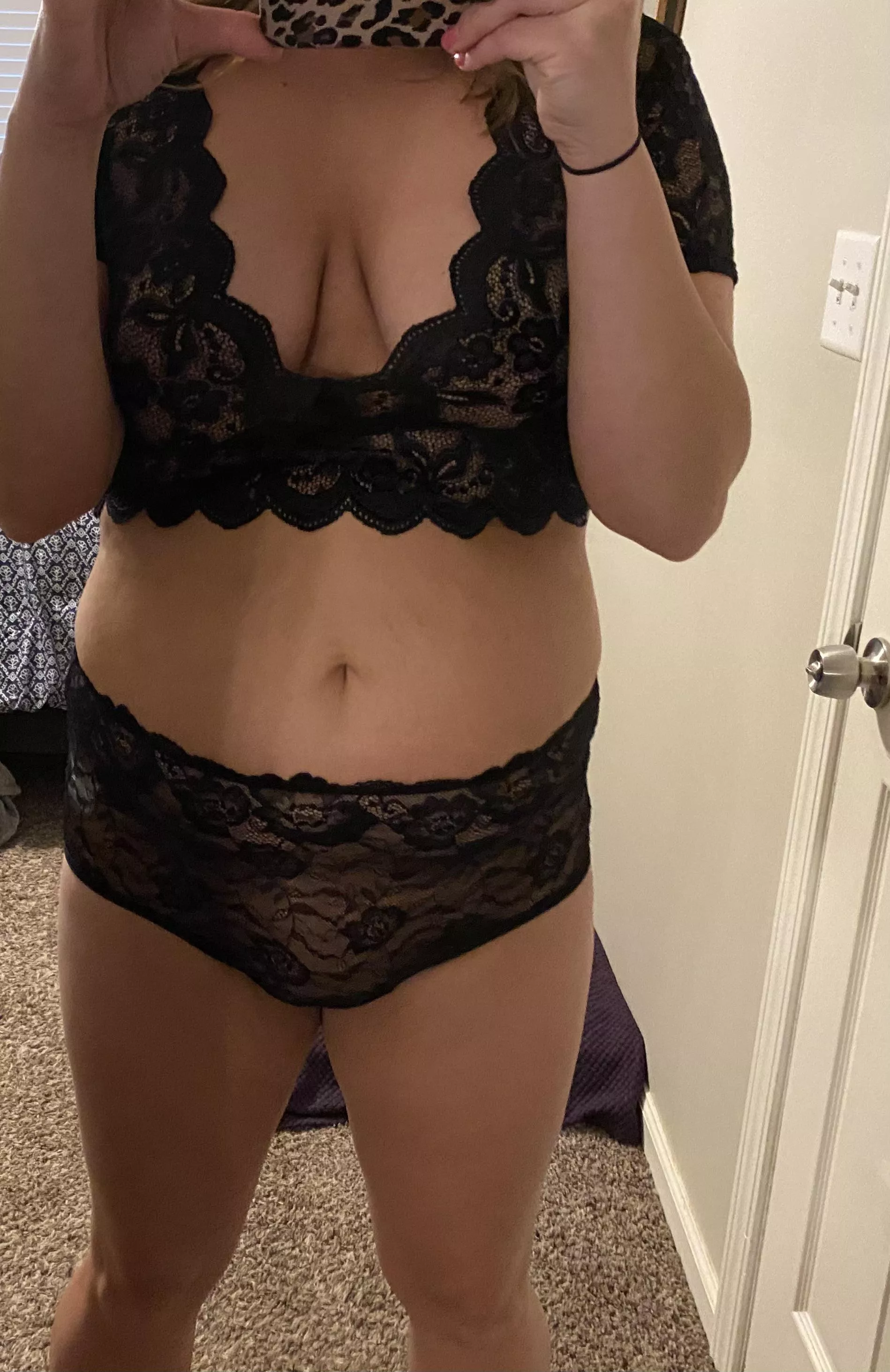 31F mom of oneâ€¦still interested?