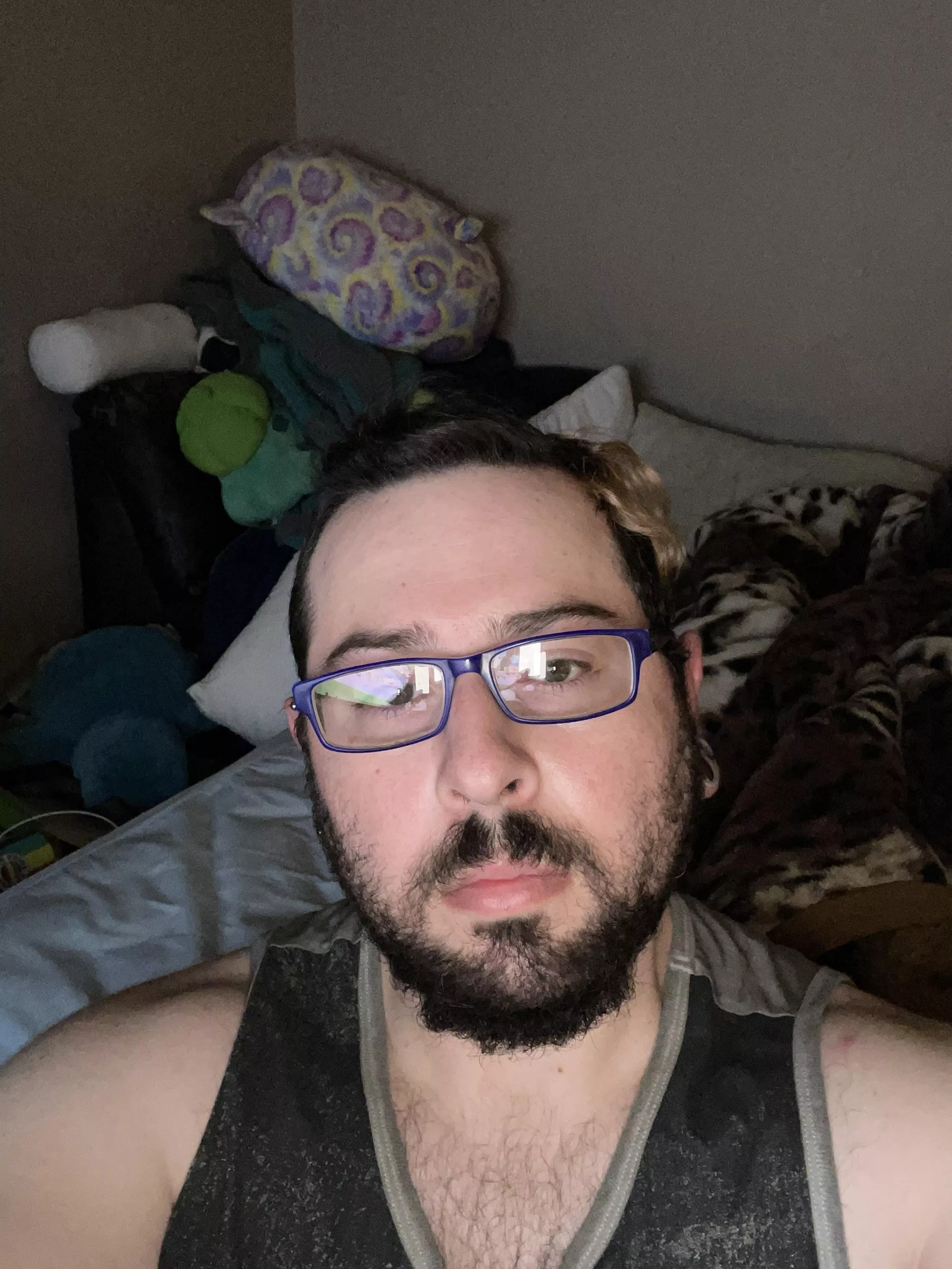 32m. Looking to chat, make friends.