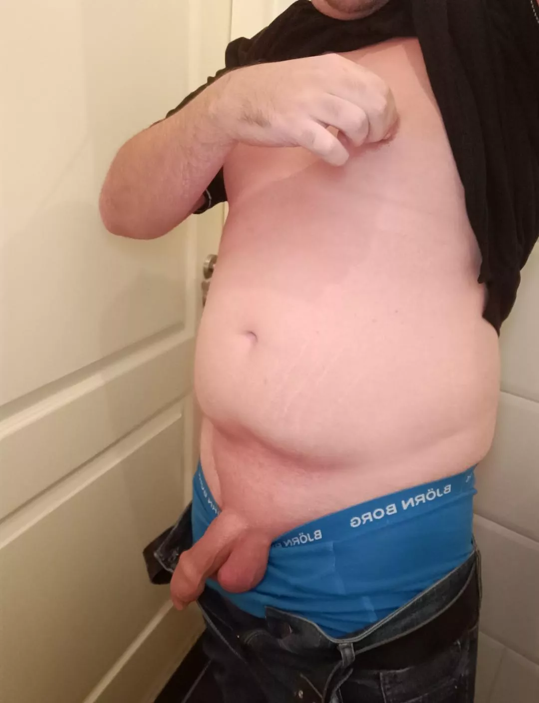 32m smooth whore