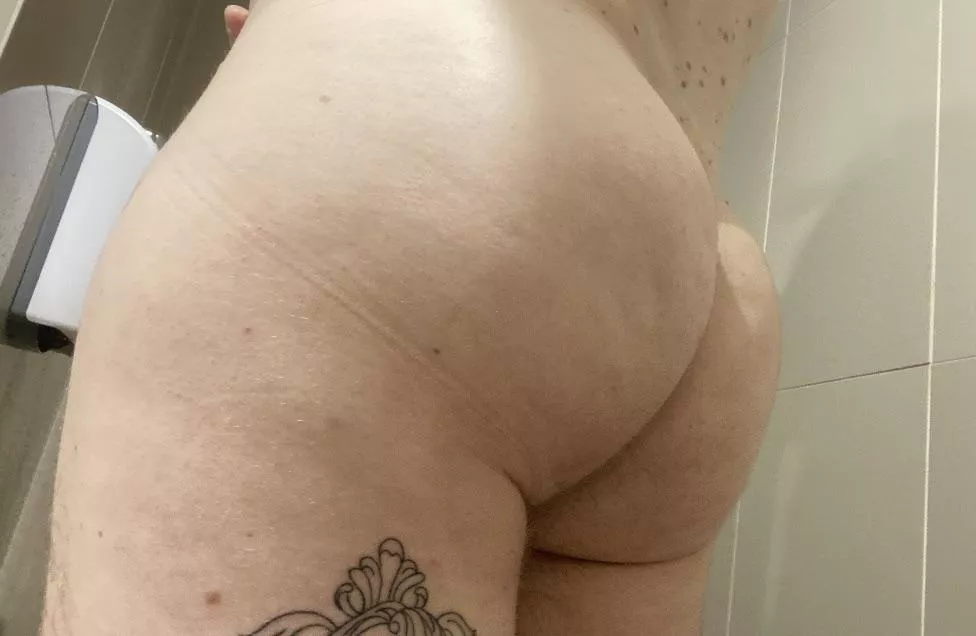 34m aus thick booty