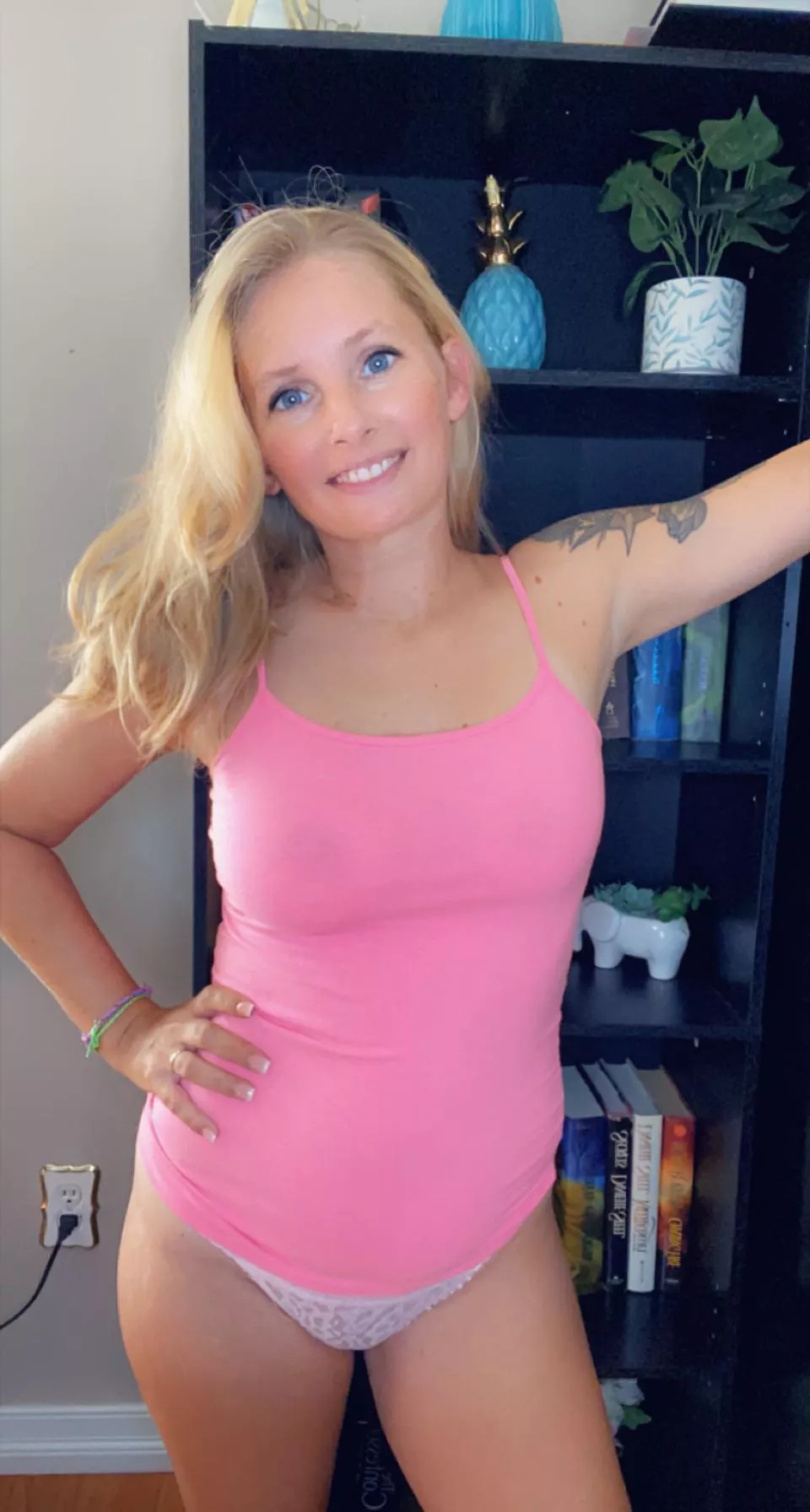 38 year old mom of 3, smash or pass?