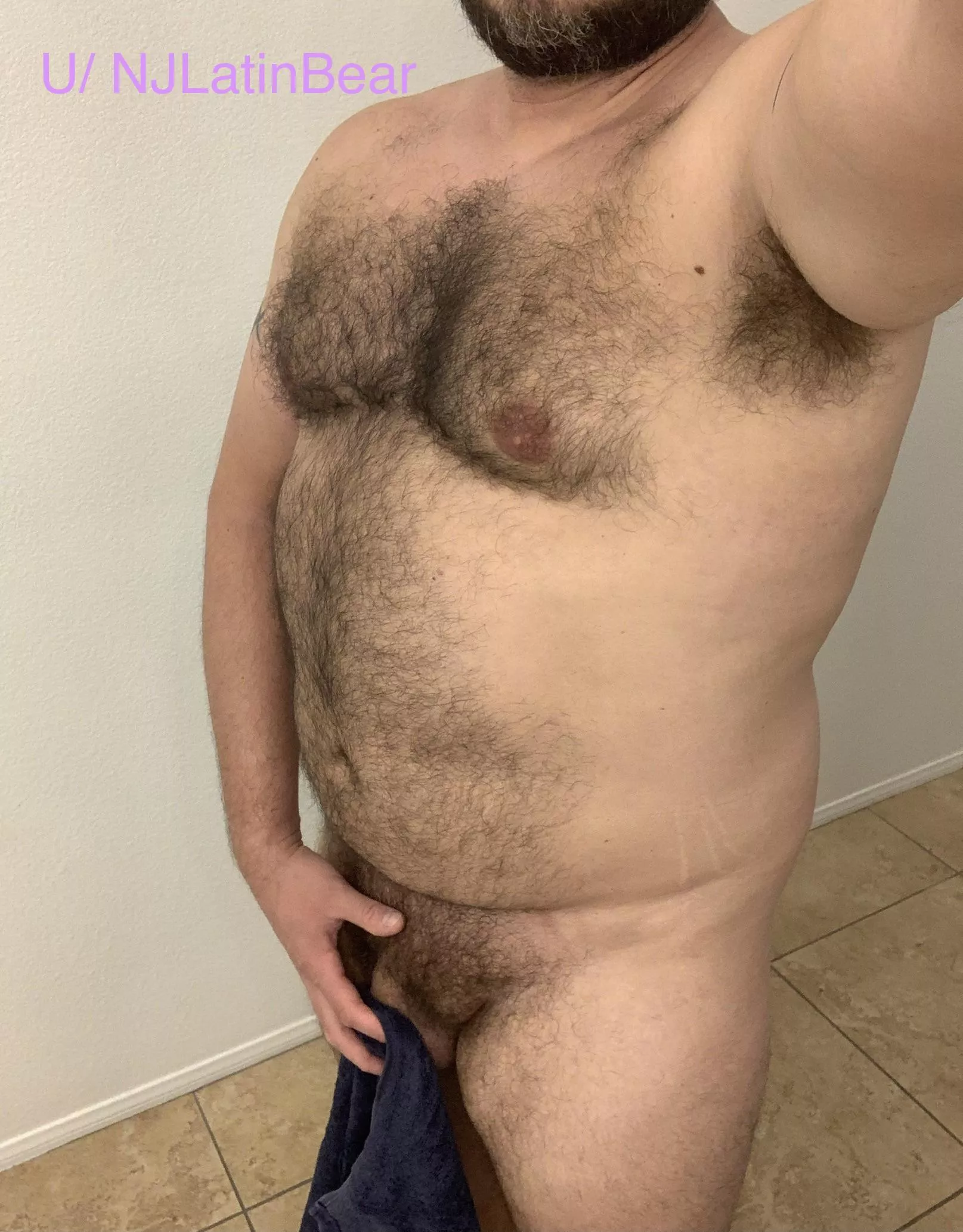 [40] Whoâ€™s gonna drop to their knees when my towel falls?