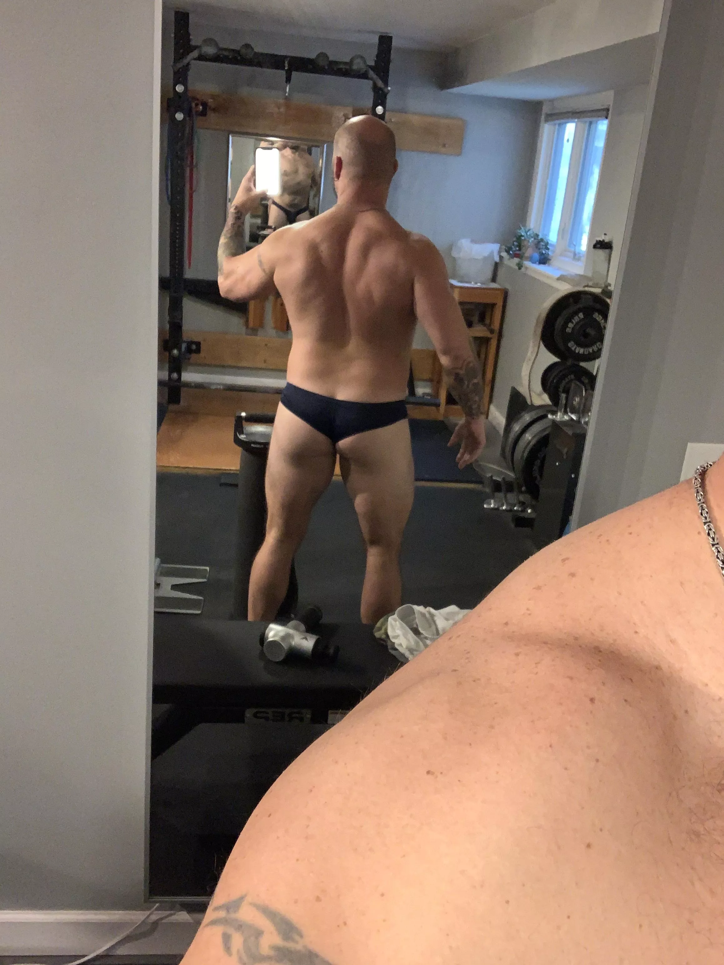 [41] back day in my home gym