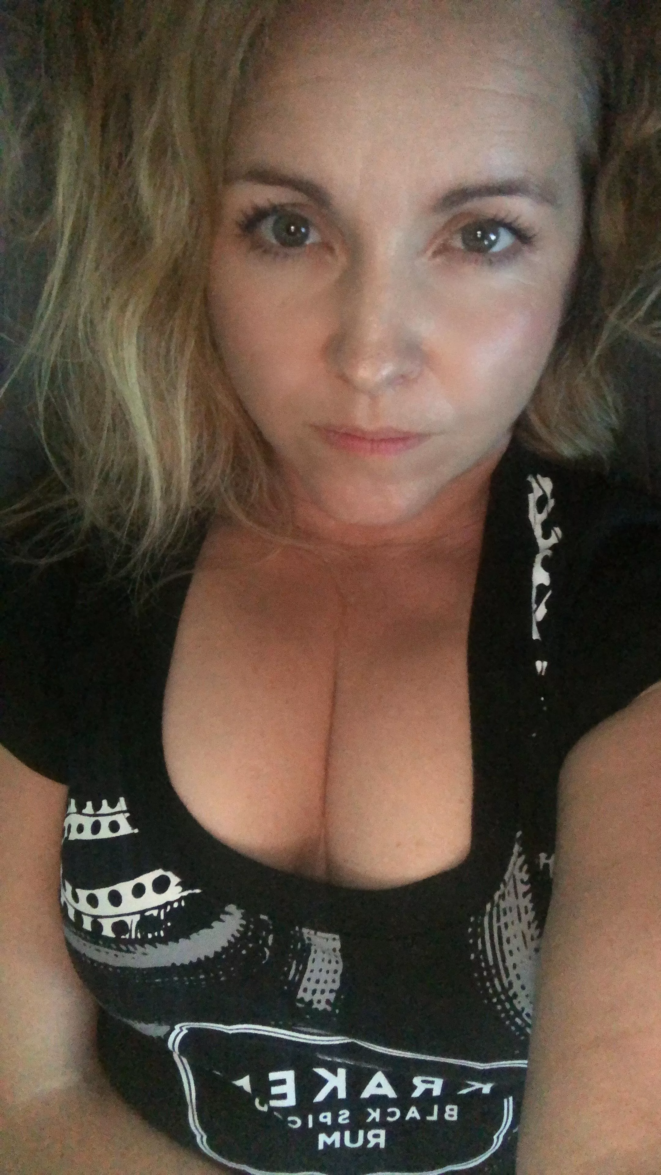 42 year old makeup free blonde - would you like me laying under you?