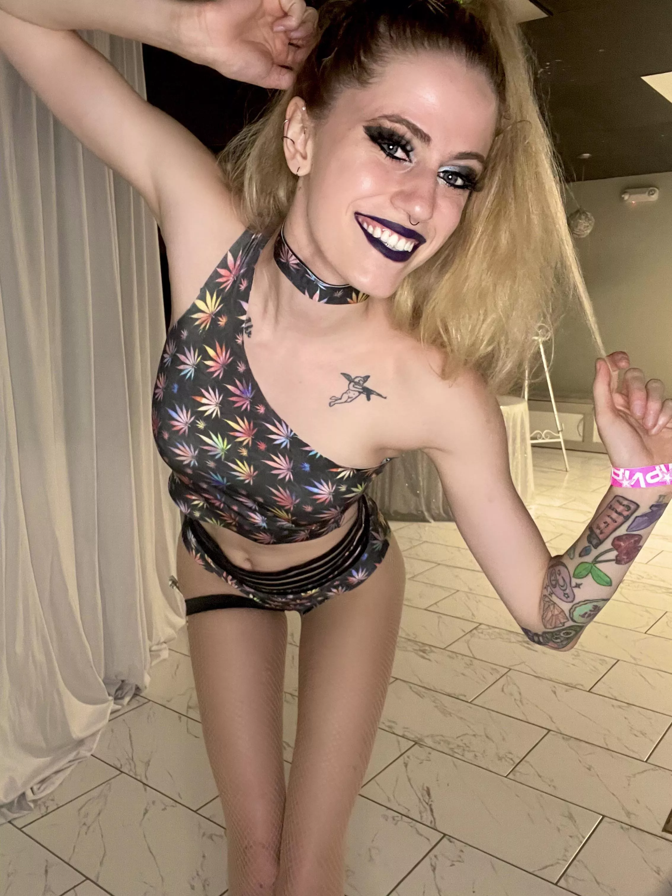 420 rave slut!