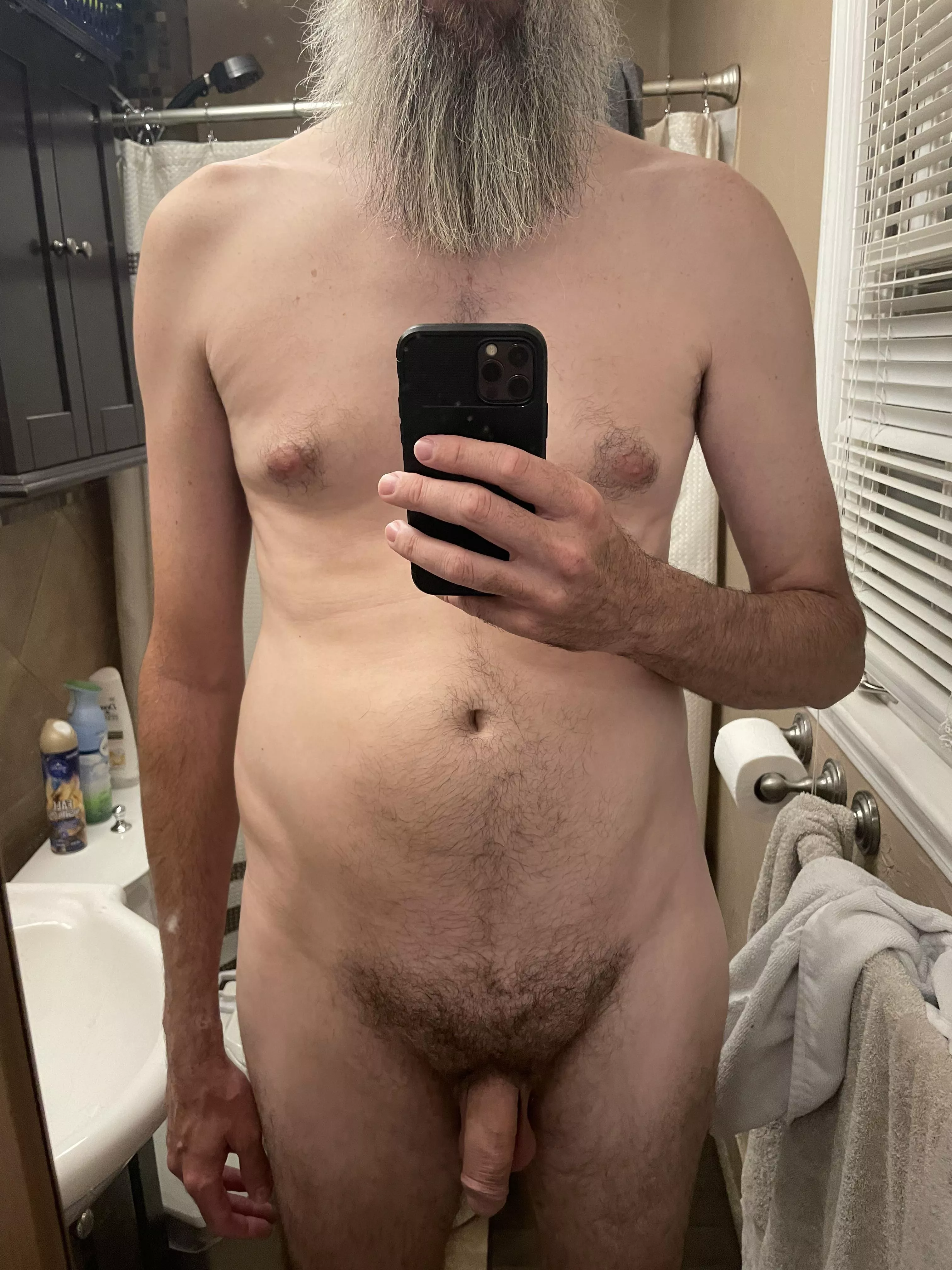 43[m] 6’6” 175lbs with spinal kyphosis.