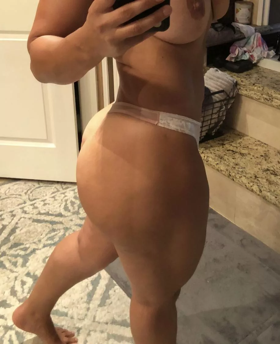 47 year old milf. Like what you see?