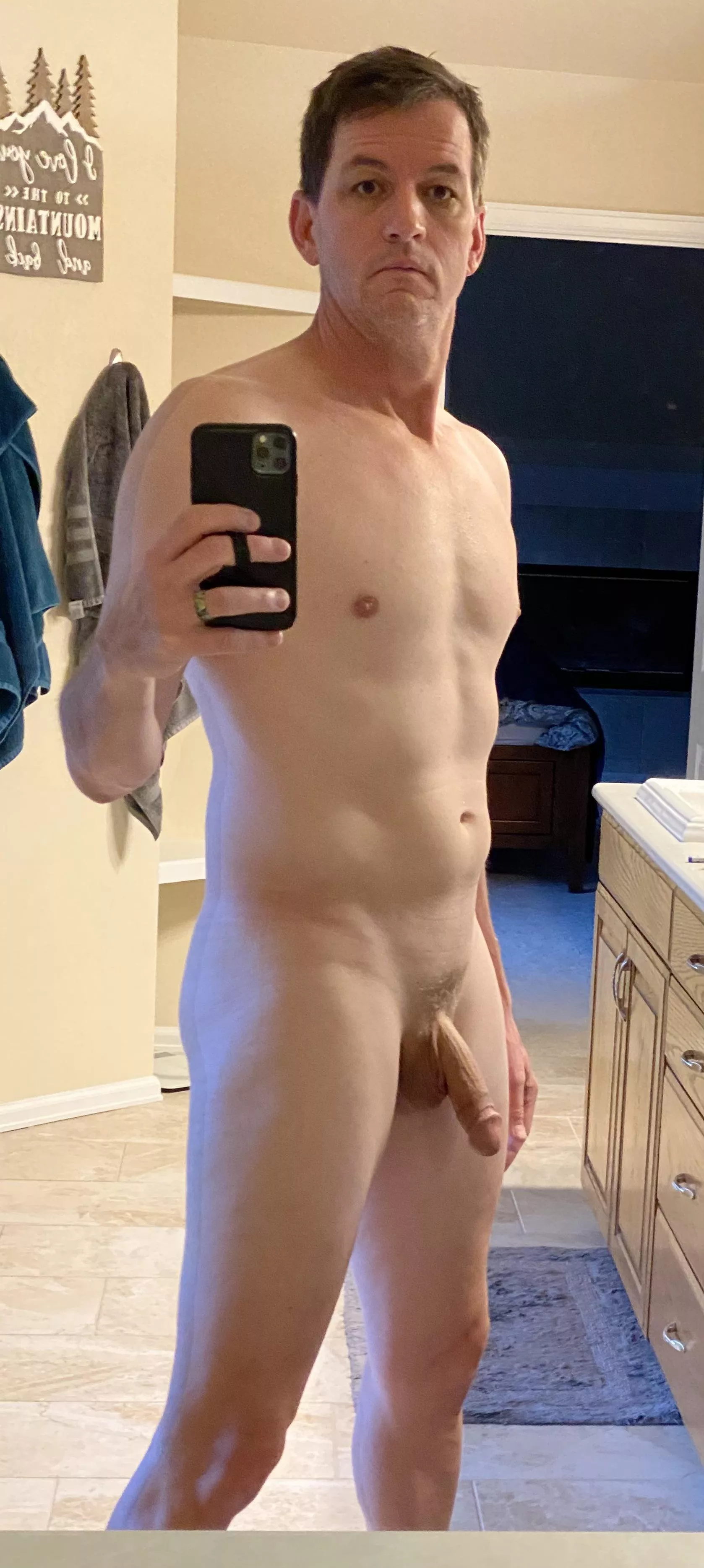 50(m) 6â€™3â€ 188lbs, been working on my abs.