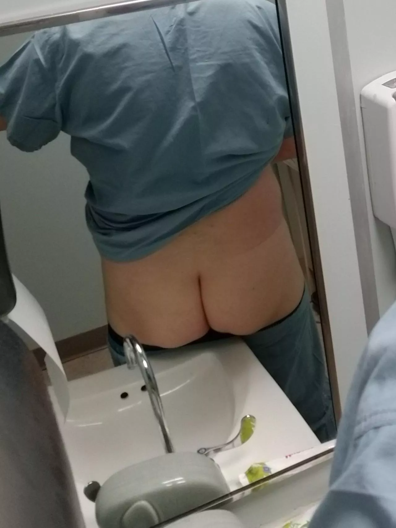 (62) my man ass. Like it? DM me