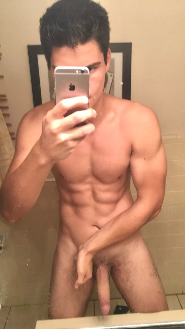 6’3 jock stud