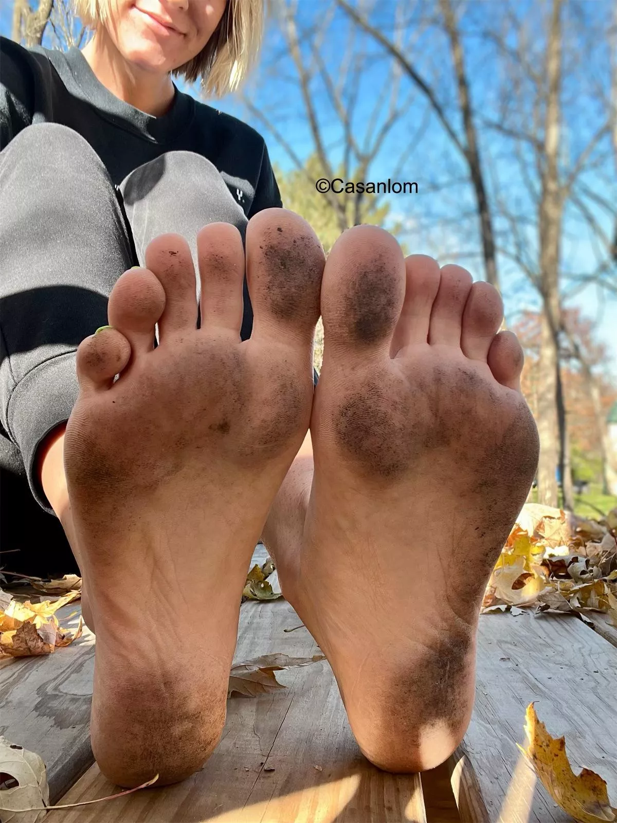 A barefoot walk to the garden…and you thought these feet never got dirty 🤭