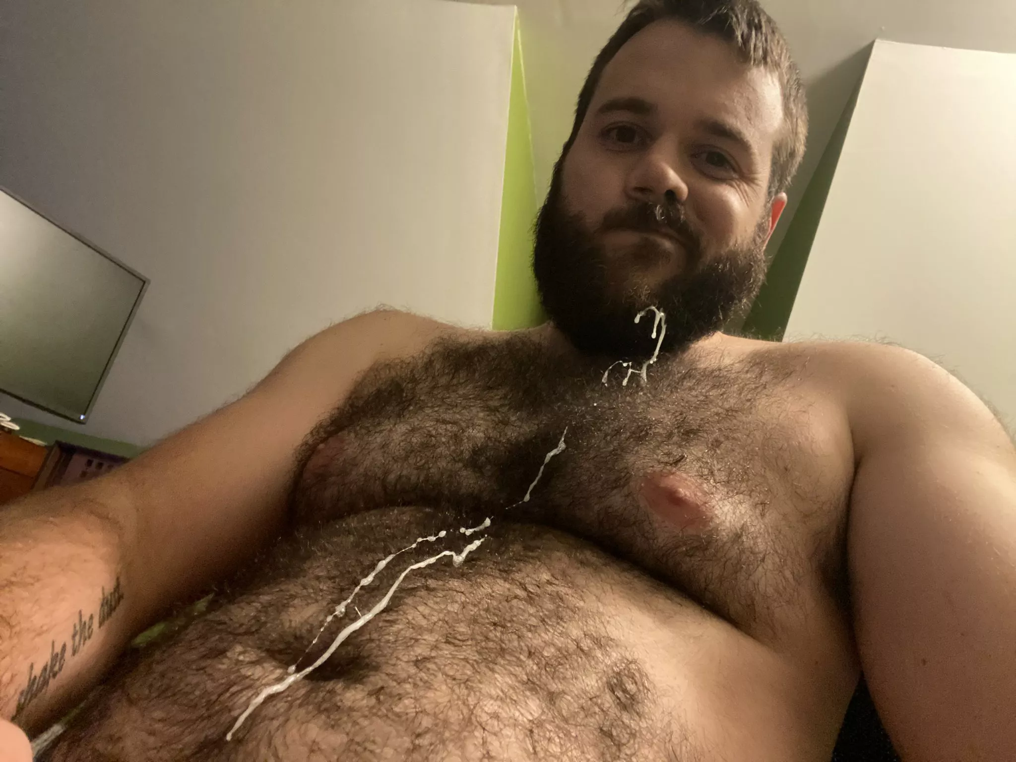 A cummy beard and a cummy tummy.