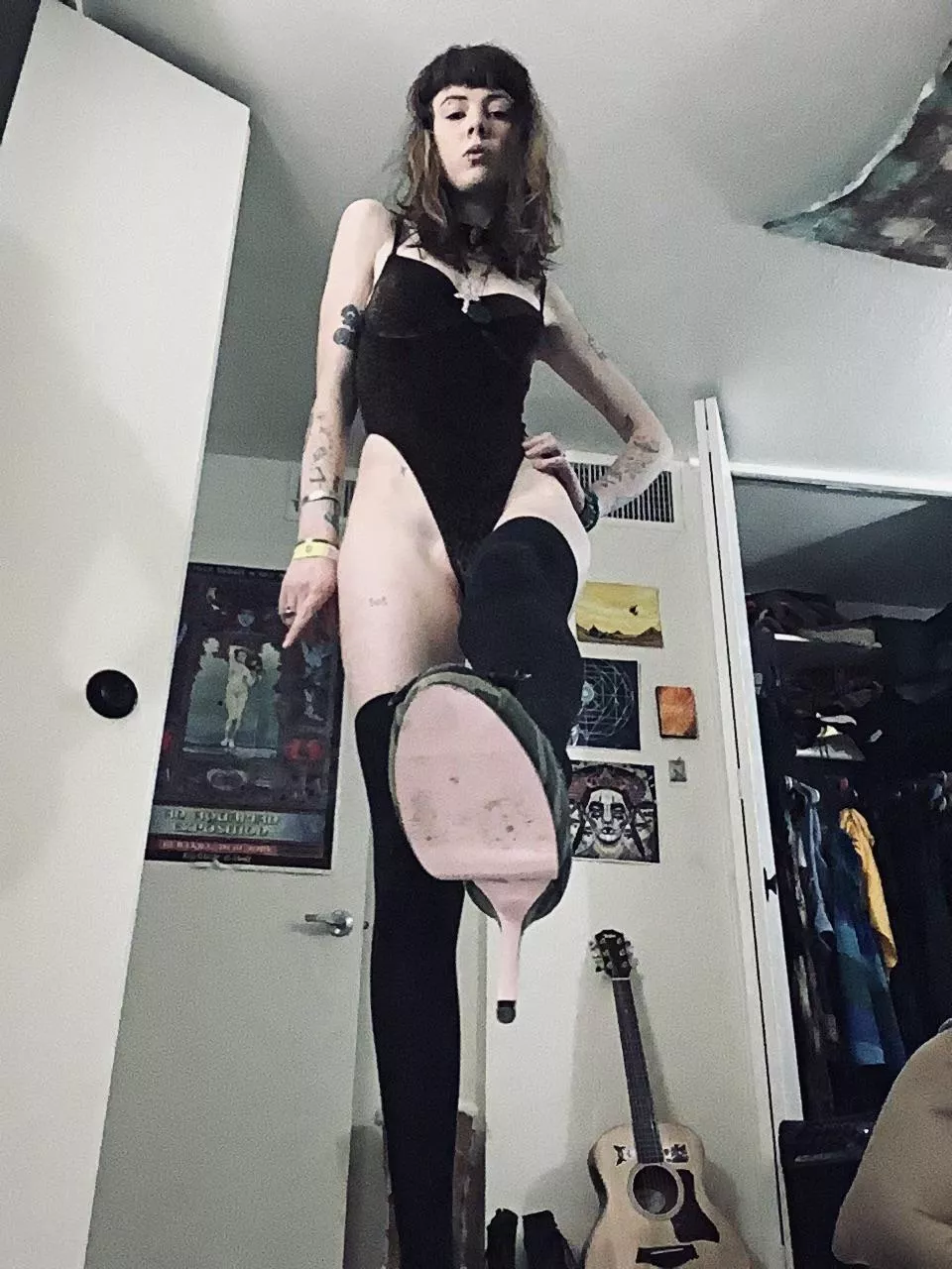 A House Pet like you belongs naked at their Mistress’s feet, tiny cock quivering and exposed as they wait obediently for the next order… do you have what it takes to serve and please Goddess Ophelia Jones? 😈⛓💸 Prove it then, puppy! 🐶 [sell