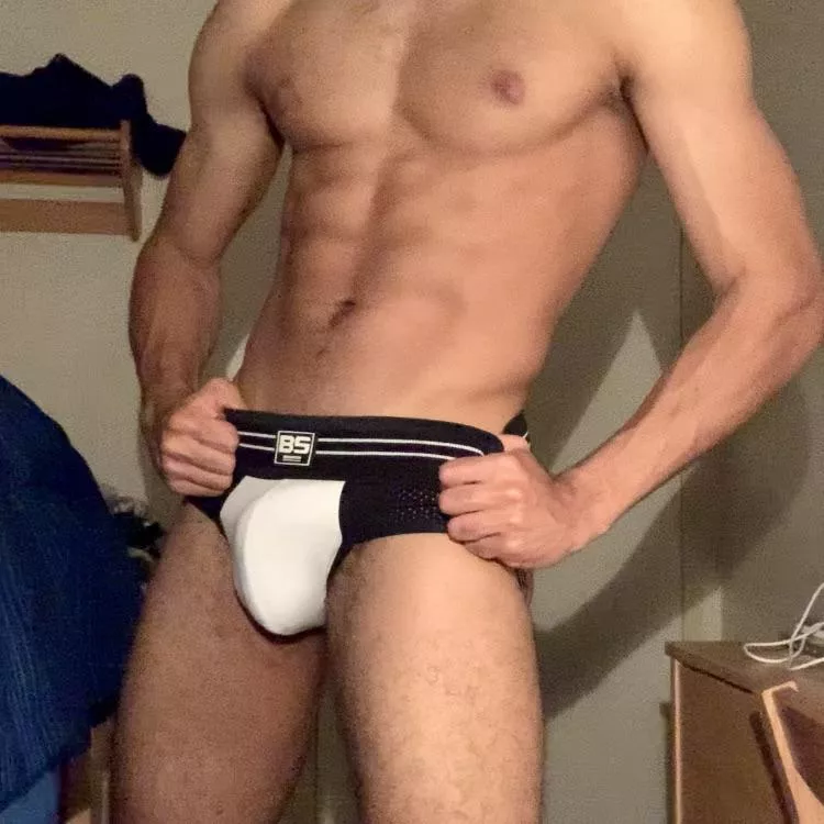 A jock in a jockâ€¦whatâ€™s that? You want me to turn around? ðŸ˜œ