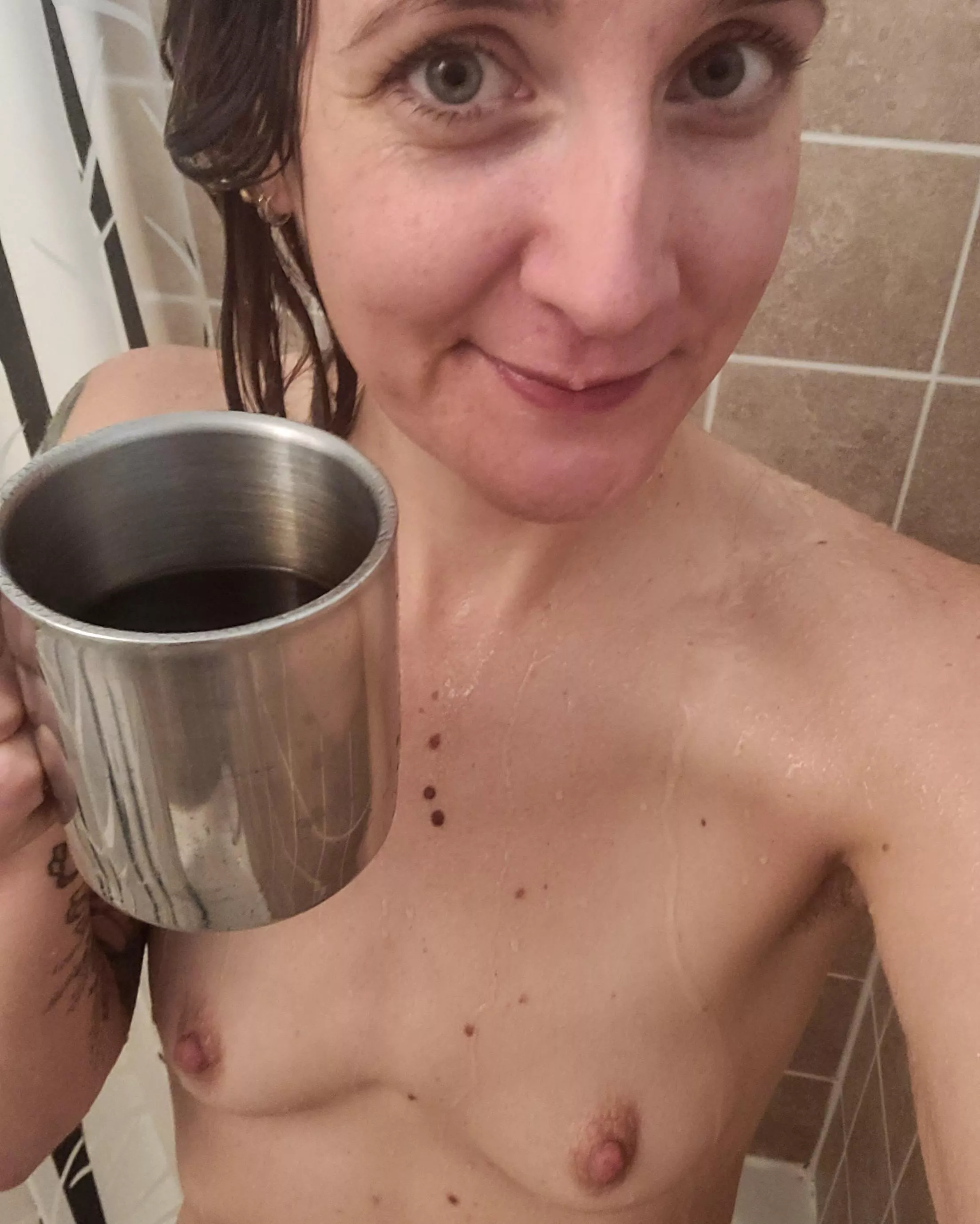 A long weekend means a rare morning workout and even more rare shower coffee. Happy sipping, cgw!