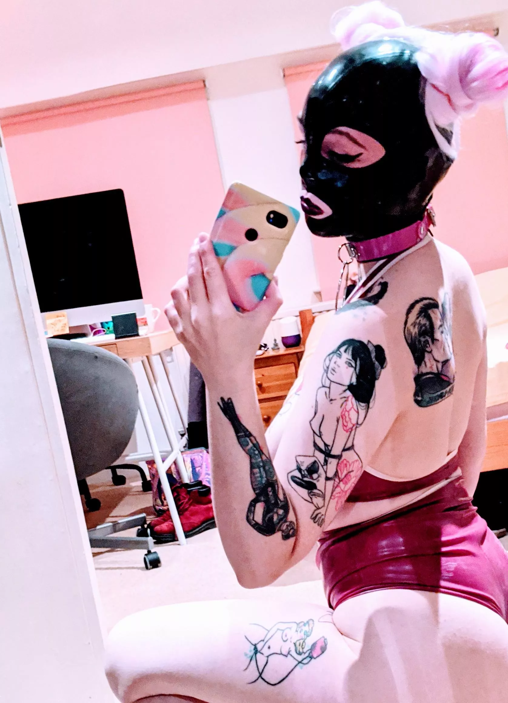 a rubber dolly would love love love to talk with you ðŸ§¸ðŸŽ ðŸ©°ðŸ­ðŸ©¹ðŸ’•