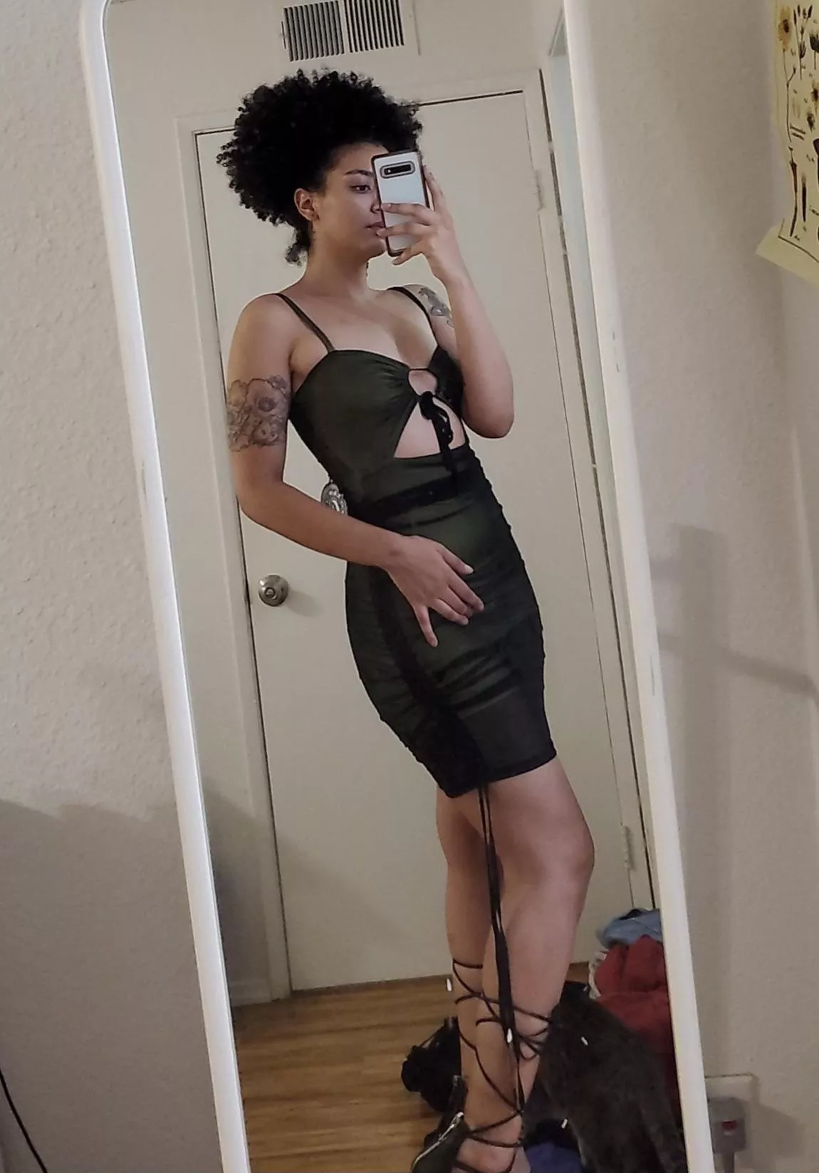 A tight little number. If I'm talking about me or the dress is for you to guess. 😳 [OC]