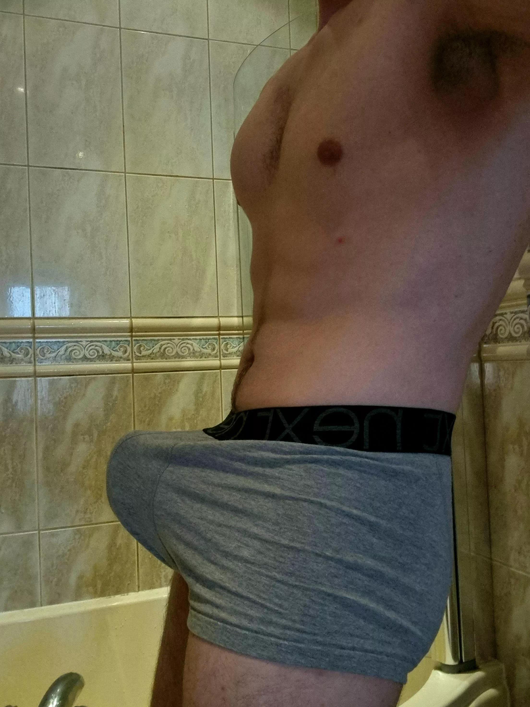 About to head down to the hotel gym, I think I need to tape this back or something ;)