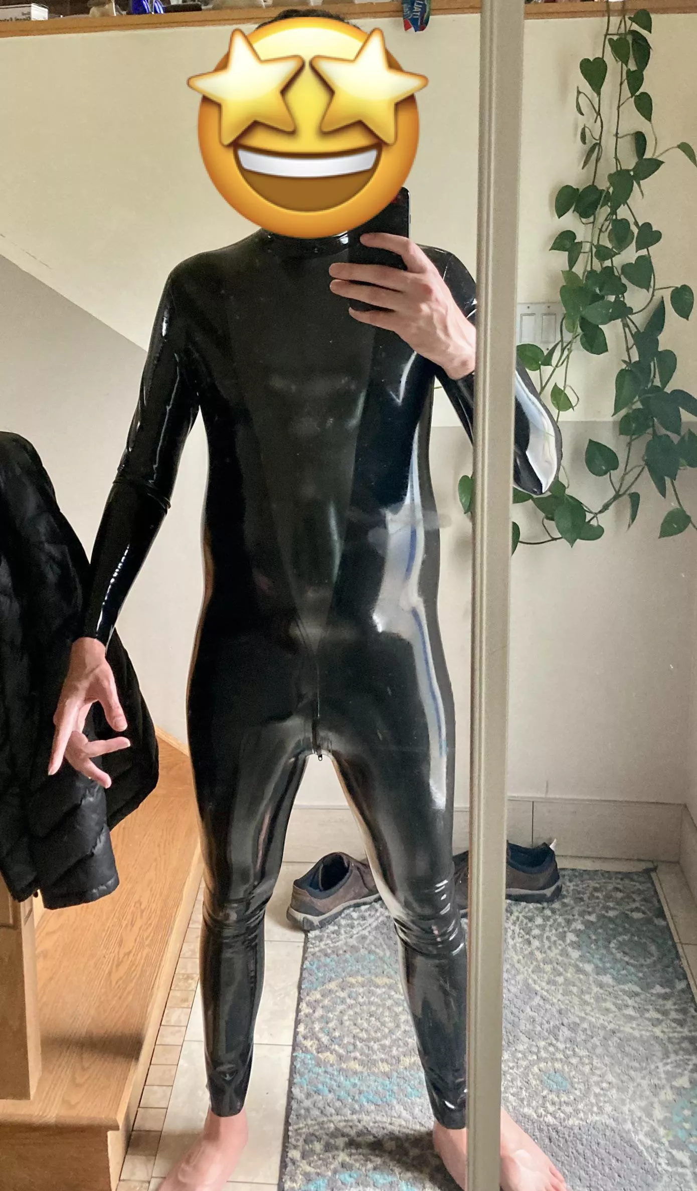 After been a long time lurker and poster here here My first catsuit 😎 [M28]