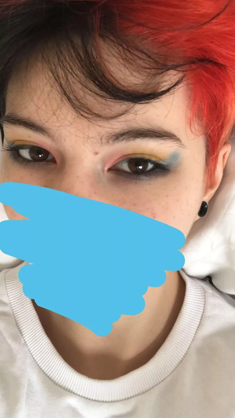 Ahh eye reveal xd hereâ€™s the makeup I did for pride