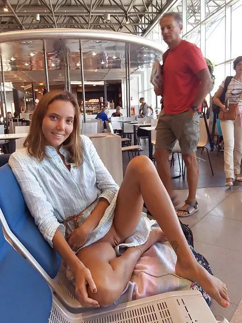 Airport pussy flash