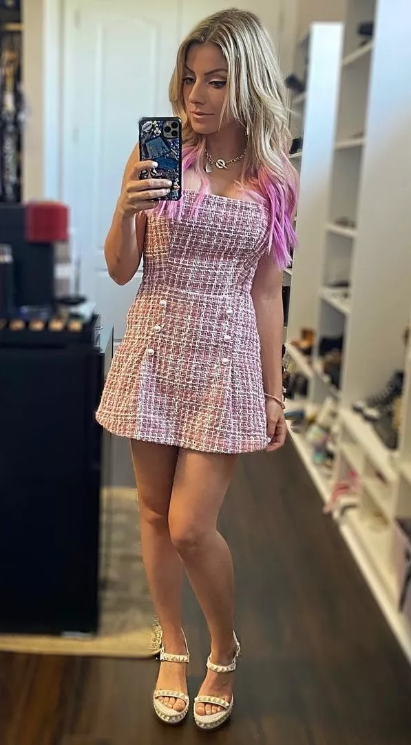 Alexa in a short skirt. Yum