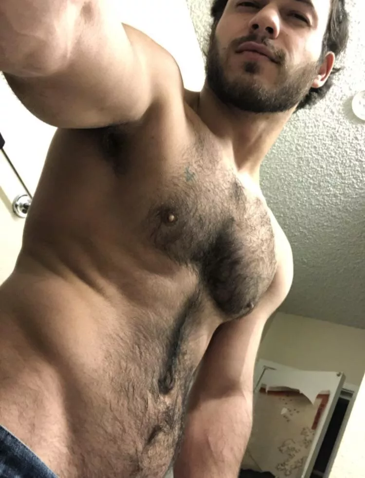 Am I hairy enough for ya? 😉