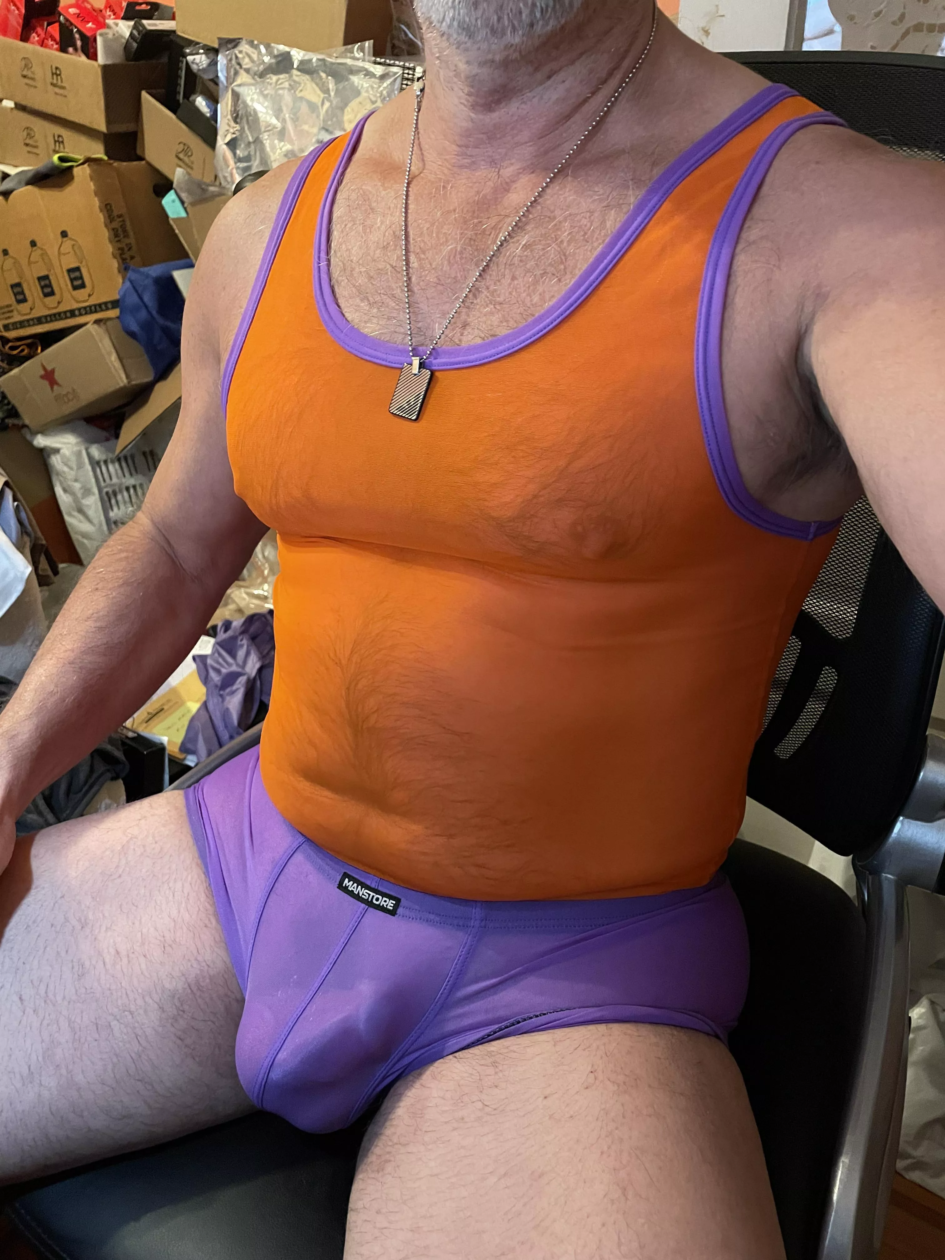 Amazing how much fun mesh can be to wear! 🍆