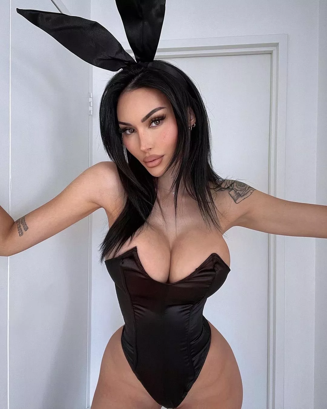 Anneliese is a sexy bunny! ðŸ˜ðŸ°