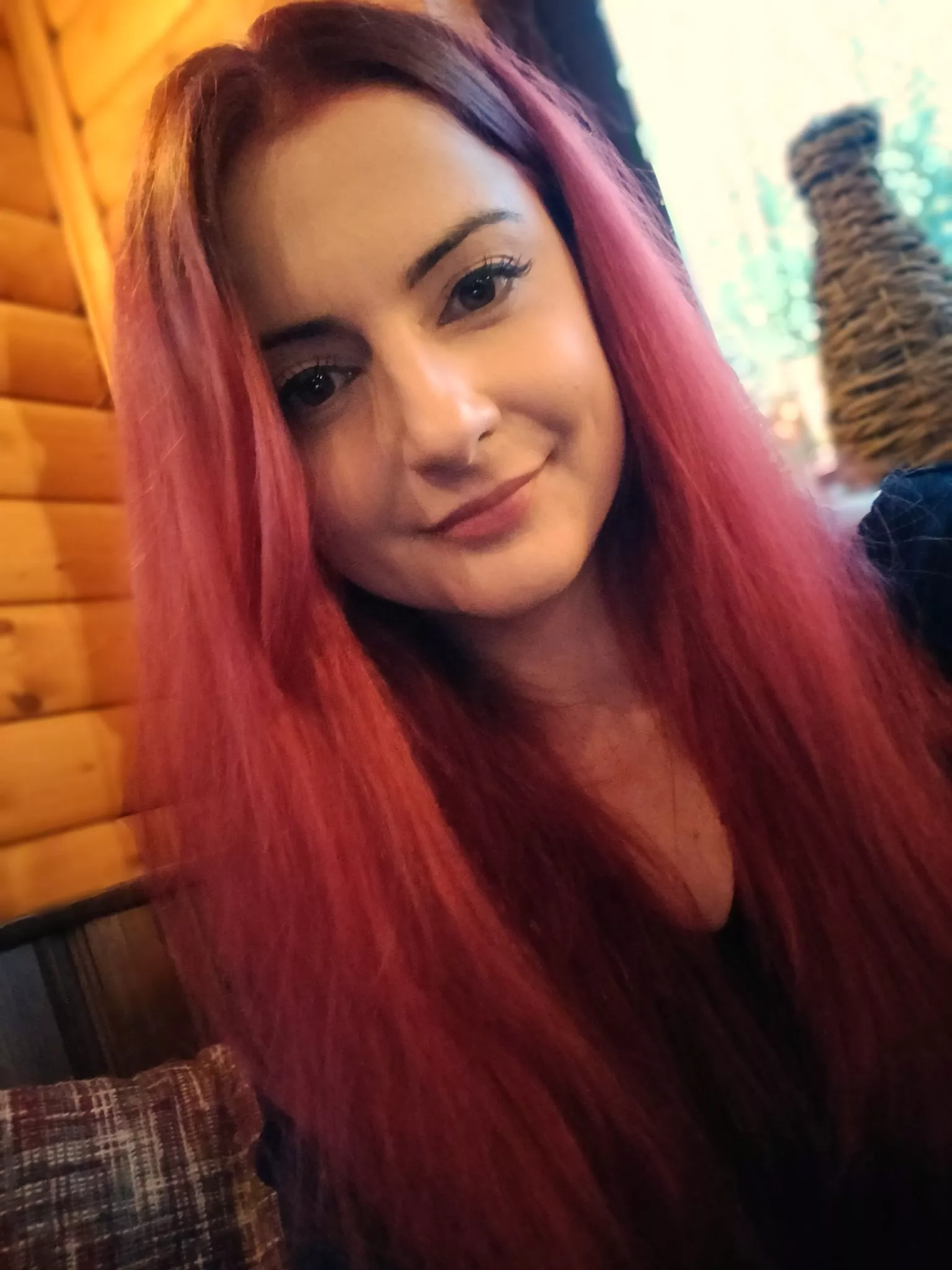 Anniefuchsia