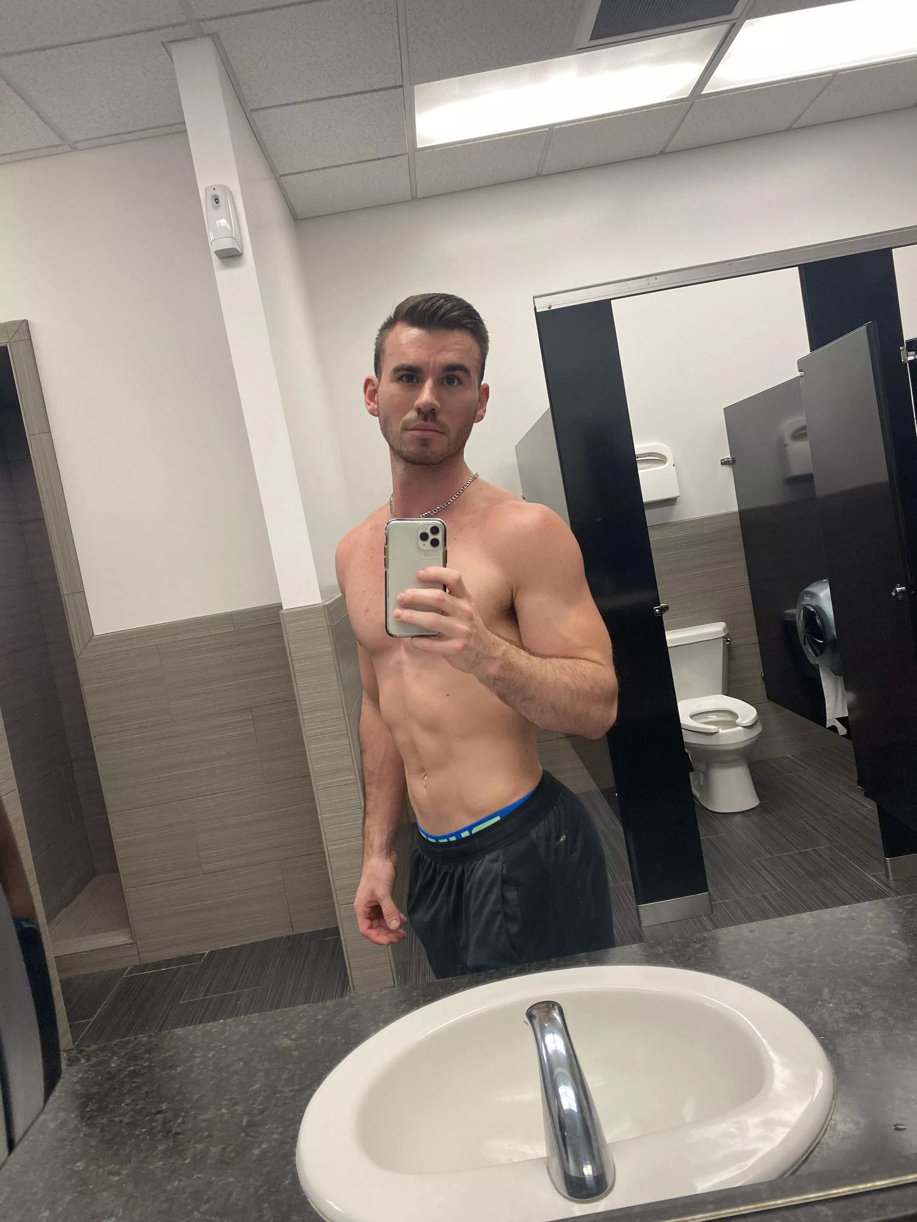 Another shameless gym selfie