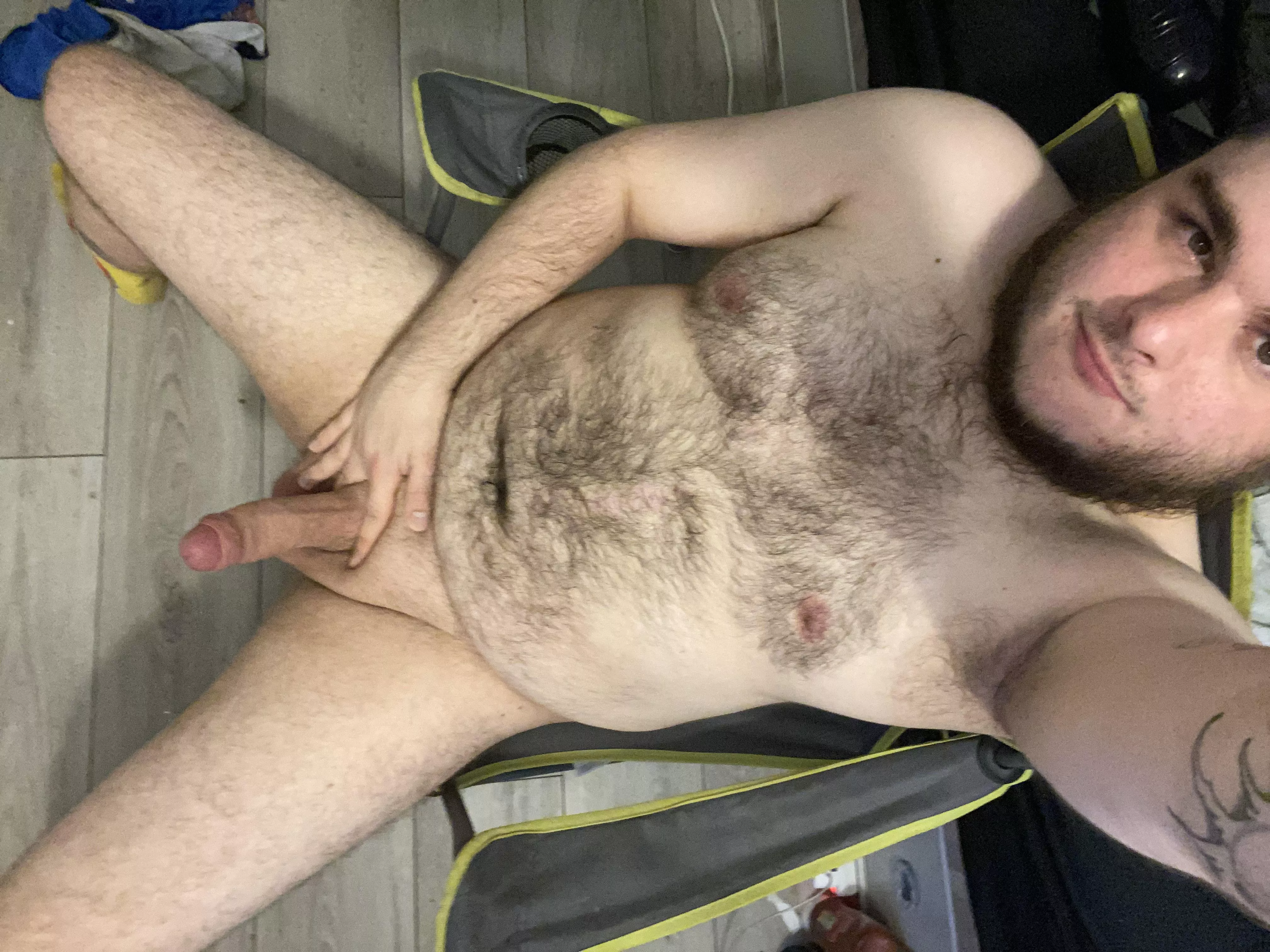 Any ladies like hairy chubby guys?