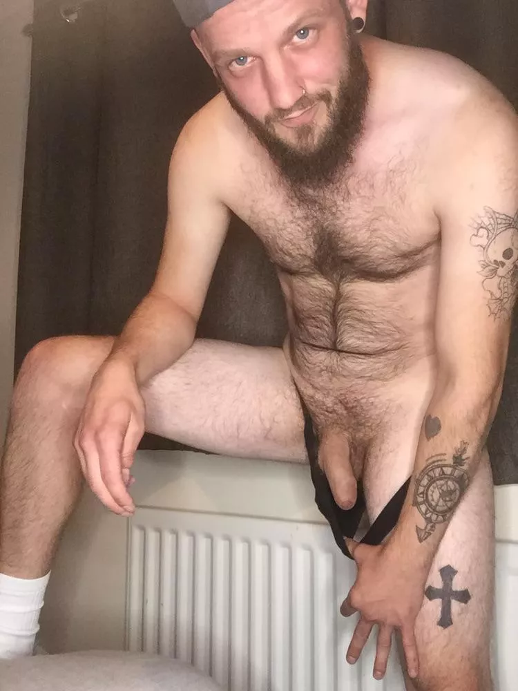 Any love for a hairy uncut alt guy? 🥺🖤