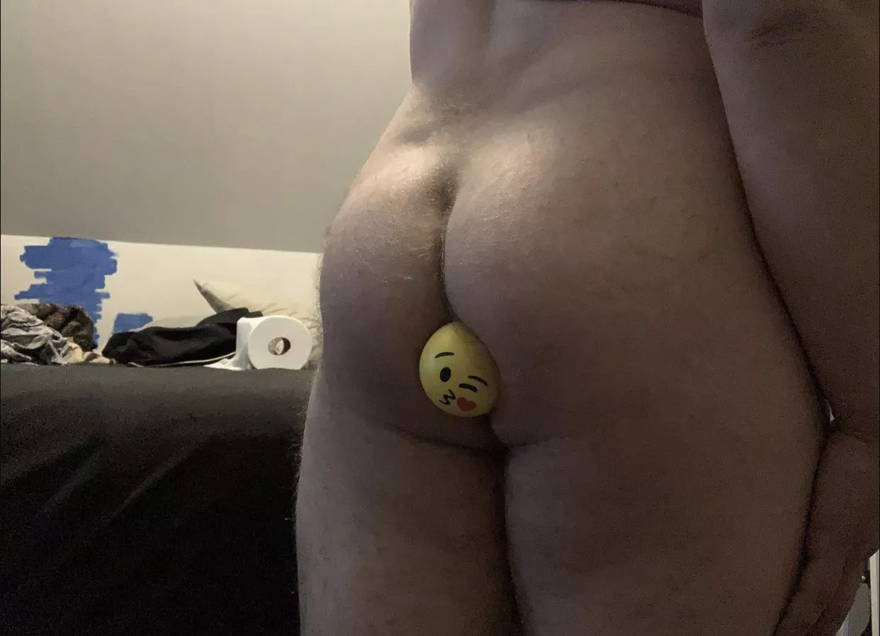 Anyone interested in masculine but submissive bottoms who are open to trying anything?