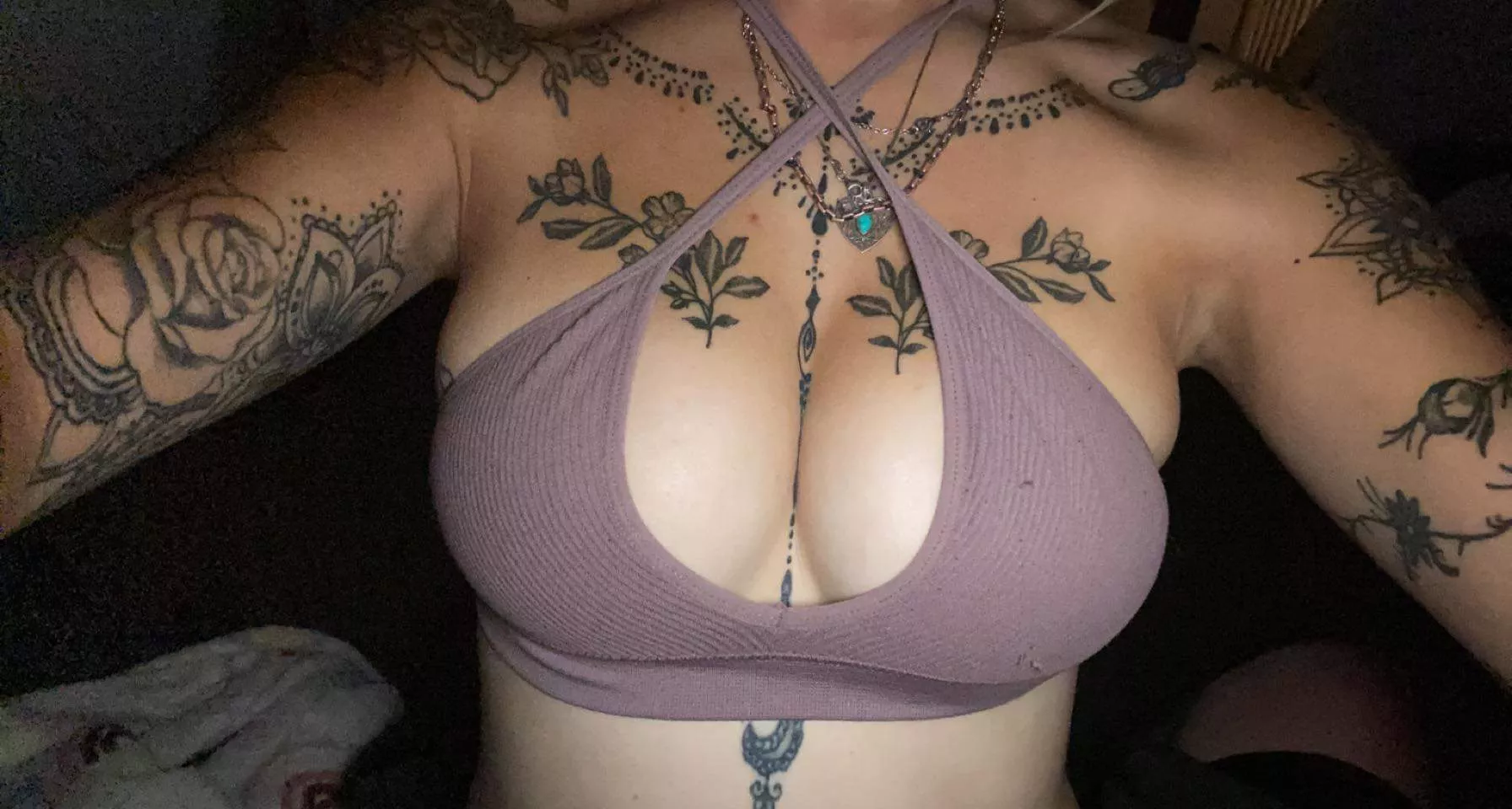 Anyone like some tattoos on their titties 😉