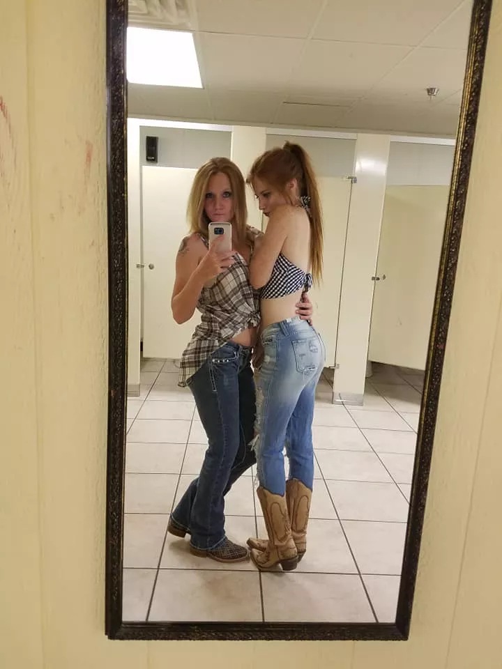 Anyone trib this slutty mom and daughter I know