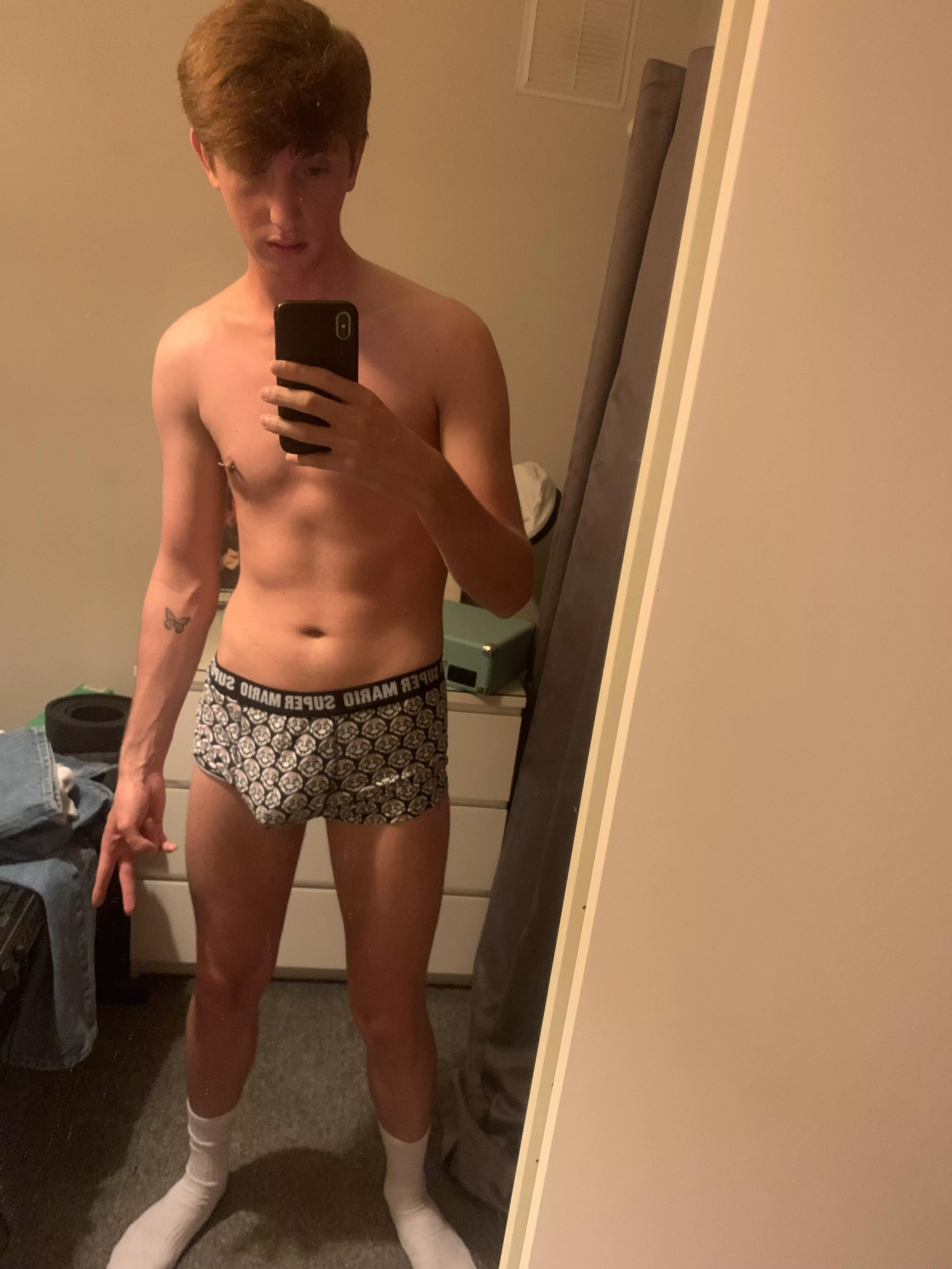 anyone wanna try out this college boy’s cock?