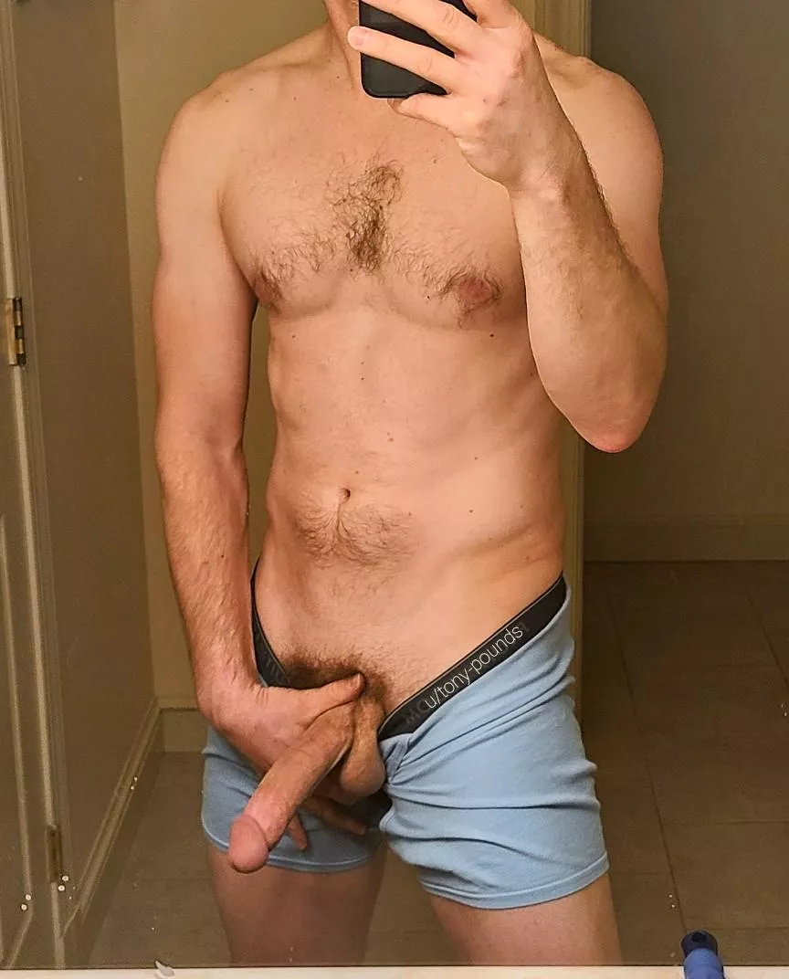 Are hung fit dads allowed here?