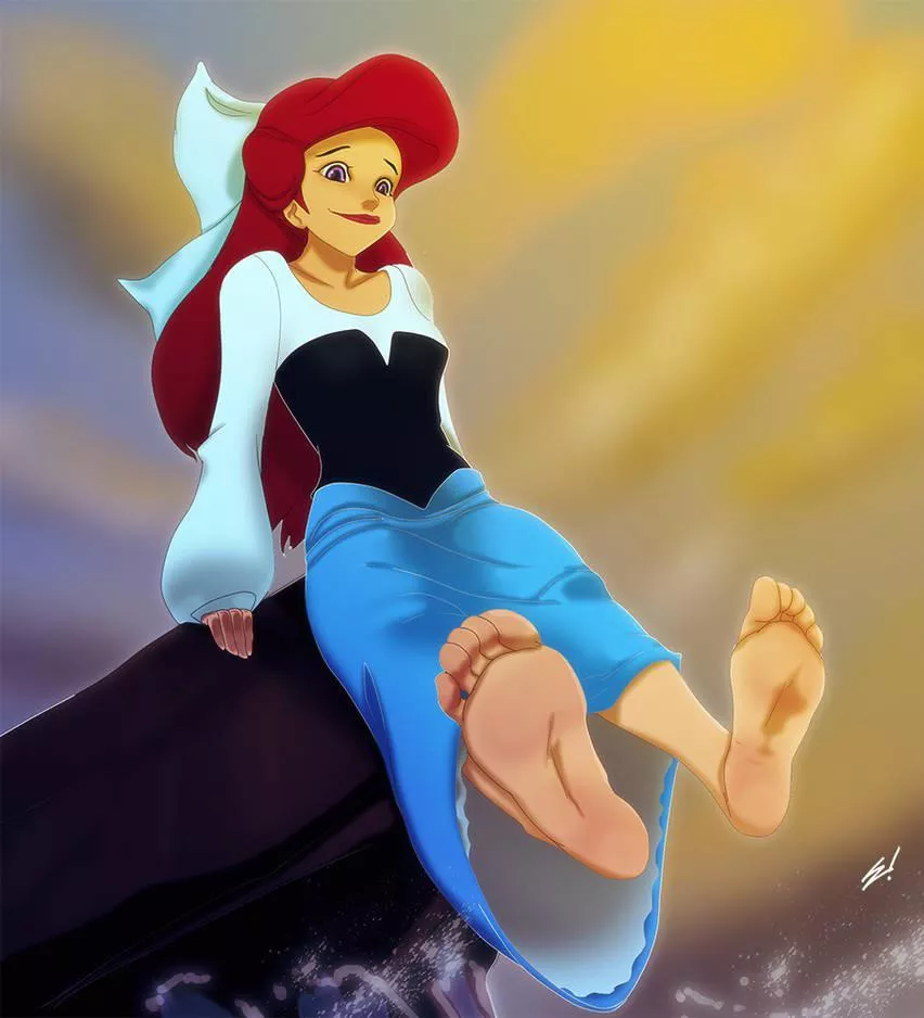 Ariel admires her new feet [The Little Mermaid] (Scamwich)