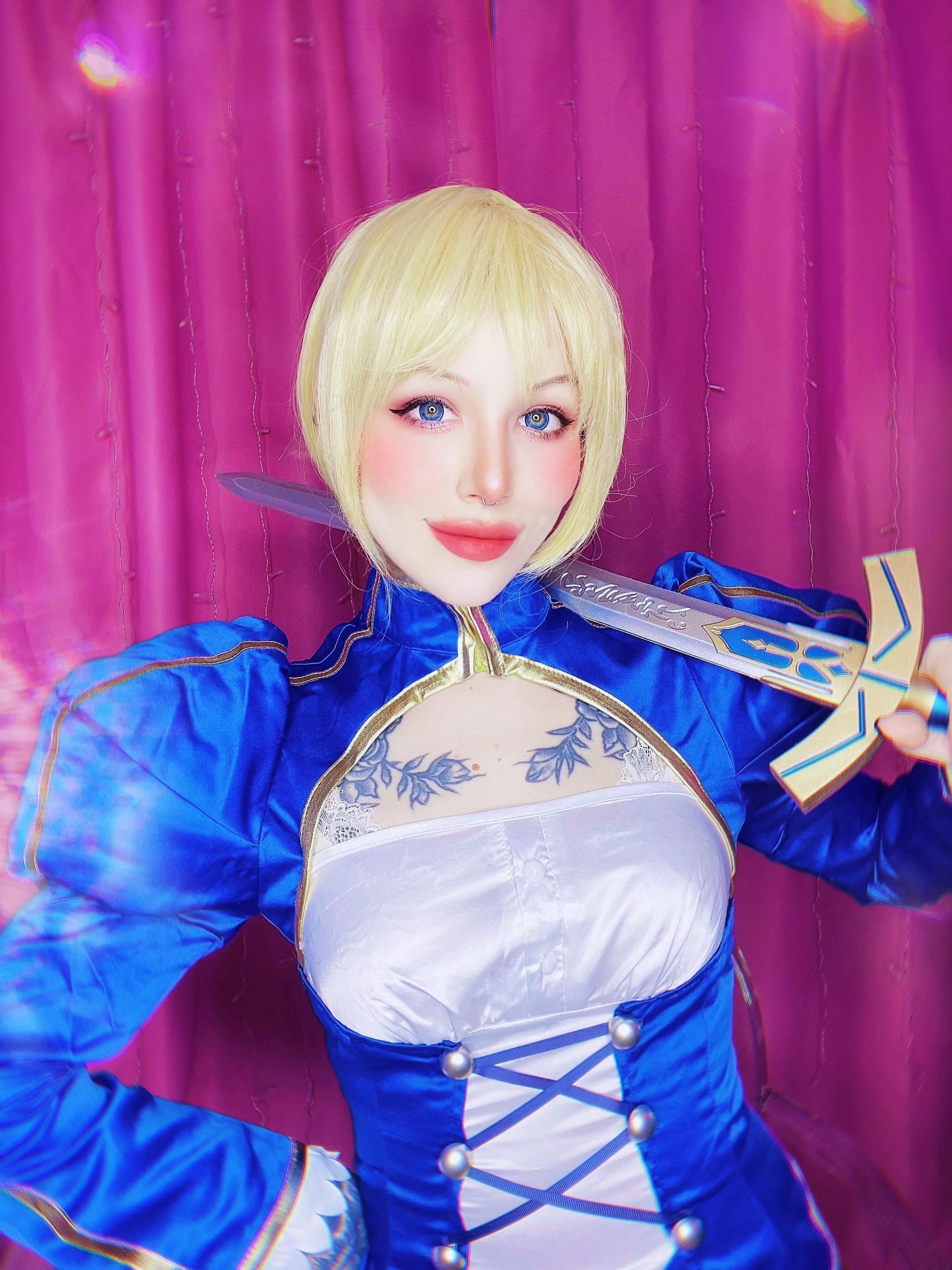 artoria pendragon by megaplaygirl