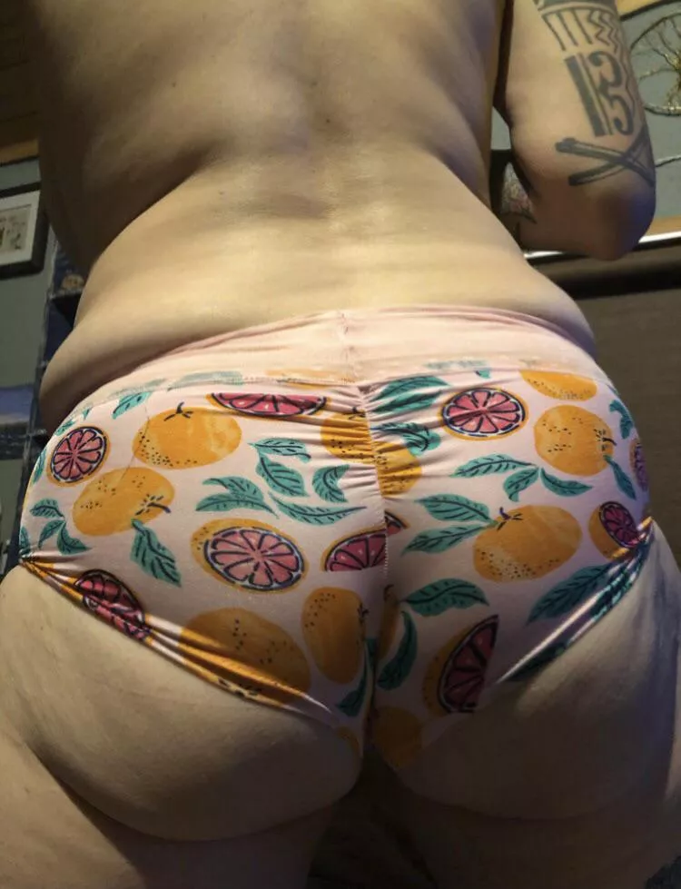 As requested, my massive ass. Can you hear my panties ripping?