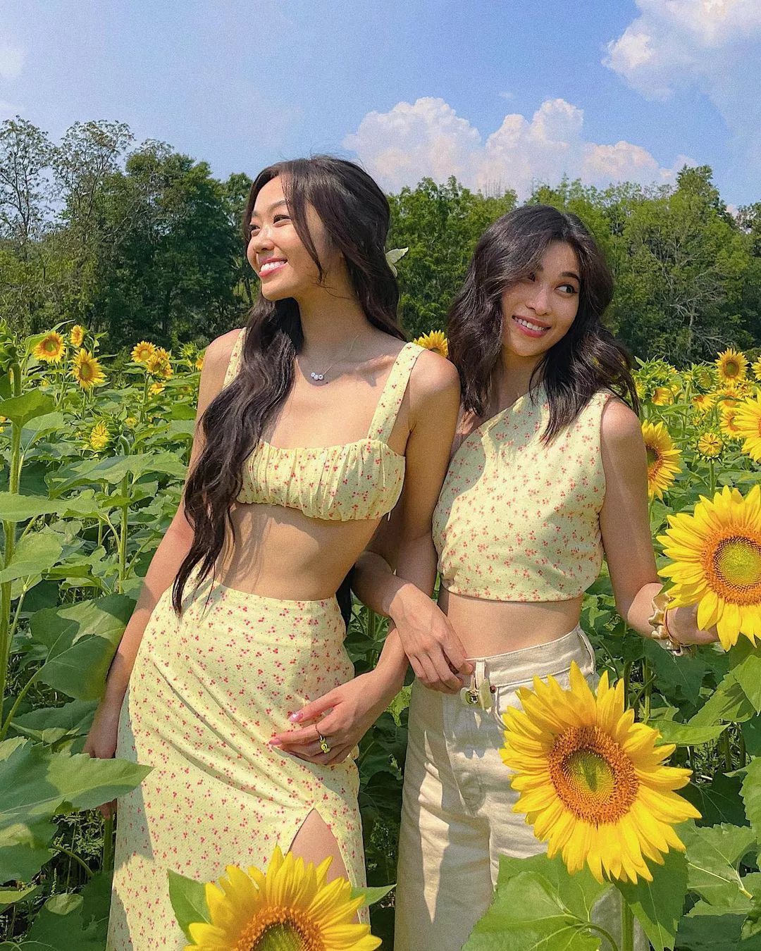 Asian Ladies in Yellow [2]